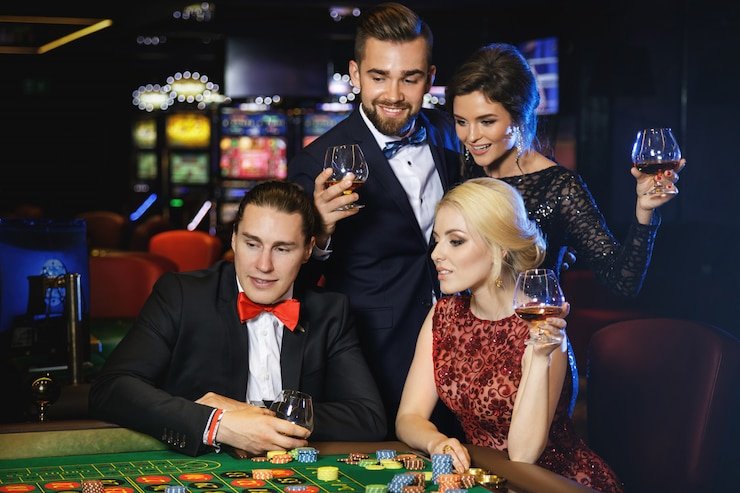 Live Sakong table at maxwin77 login with multiple player seats and dealer camera